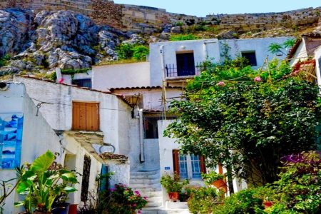 Στενά στην Πλάκα- Αναφιώτικα